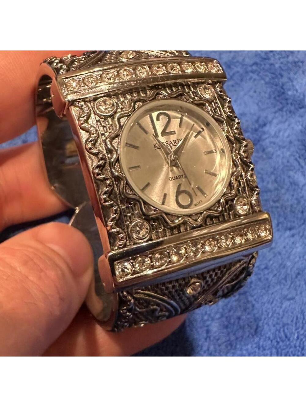 Kassaris Ornate Hinged Cuff Watch